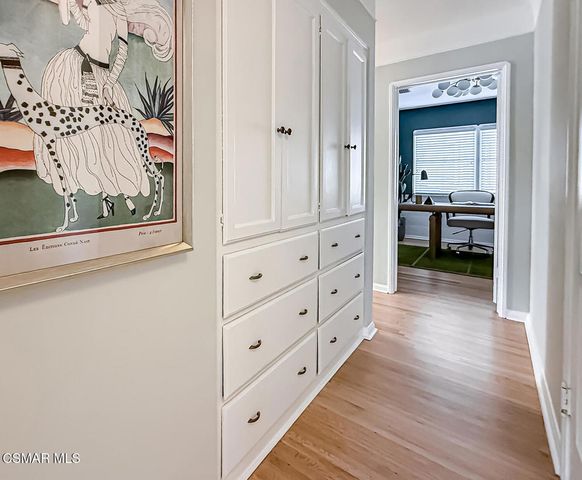 8419 Vicksburg Avenue, Los Angeles, CA 90045