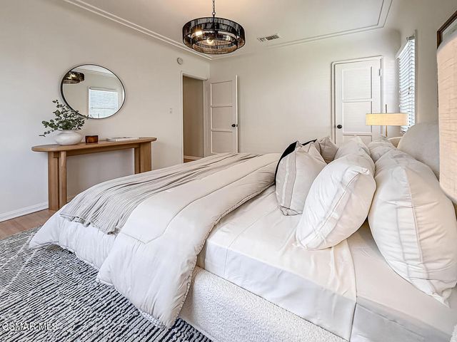 8419 Vicksburg Avenue, Los Angeles, CA 90045