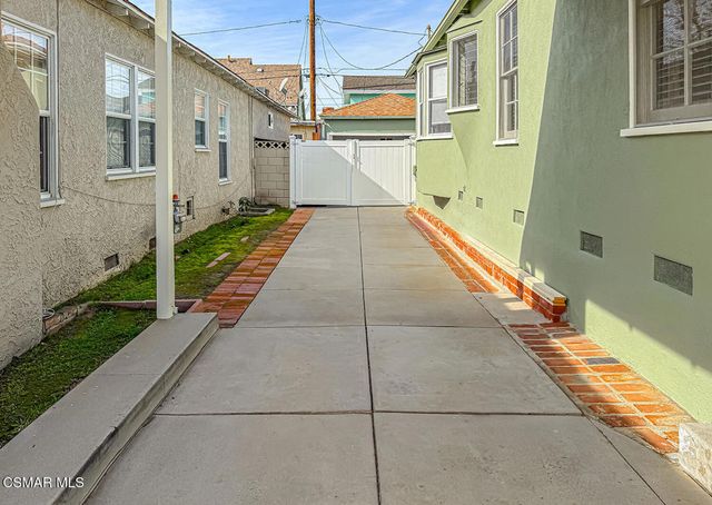 8419 Vicksburg Avenue, Los Angeles, CA 90045