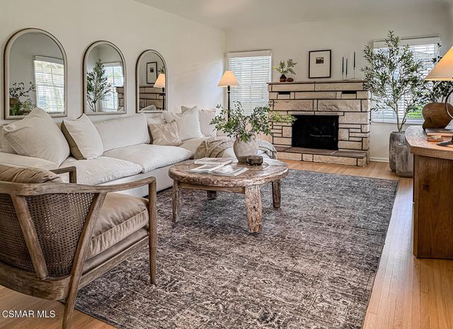 8419 Vicksburg Avenue, Los Angeles, CA 90045