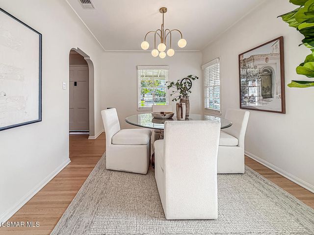 8419 Vicksburg Avenue, Los Angeles, CA 90045