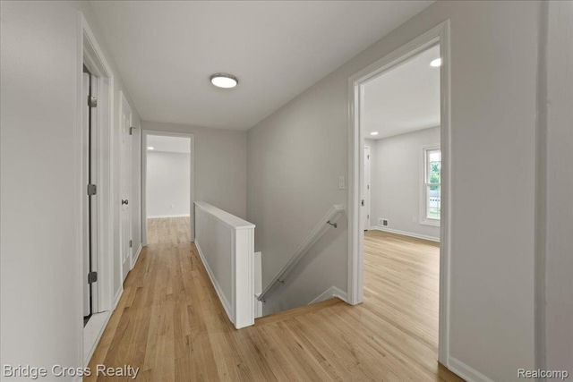 655 S Spinningwheel Lane, Bloomfield Hills, MI 48304