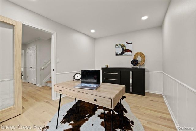 655 S Spinningwheel Lane, Bloomfield Hills, MI 48304