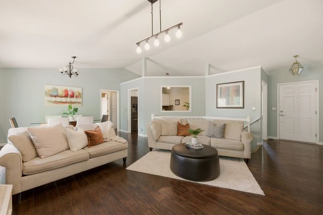 9414 W Sterling Ct, Wichita, KS 67205