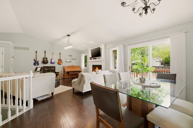 9414 W Sterling Ct, Wichita, KS 67205