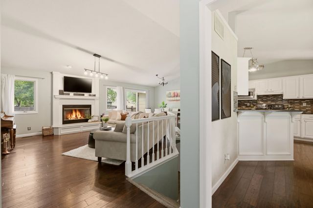 9414 W Sterling Ct, Wichita, KS 67205