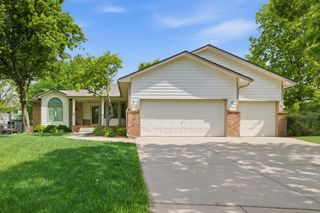 9414 W Sterling Ct, Wichita, KS 67205