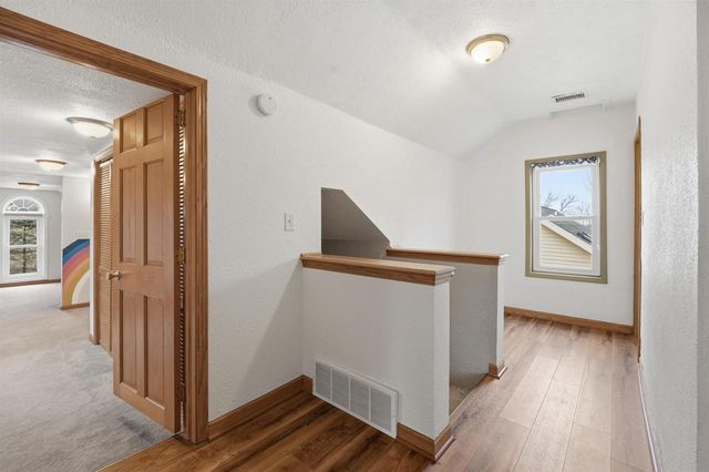 530 CLAIRVILLE ROAD, Oshkosh, WI 54904