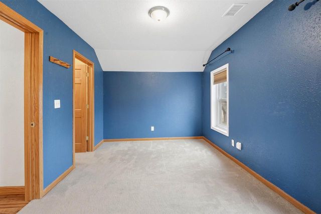 530 CLAIRVILLE ROAD, Oshkosh, WI 54904