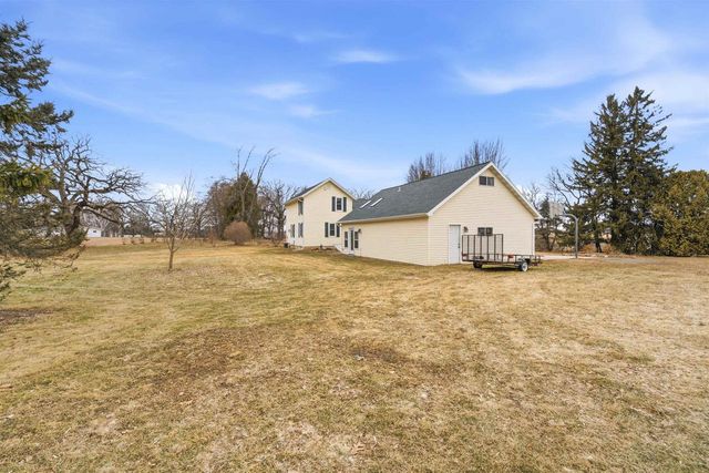 530 CLAIRVILLE ROAD, Oshkosh, WI 54904