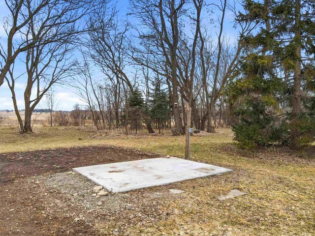 530 CLAIRVILLE ROAD, Oshkosh, WI 54904