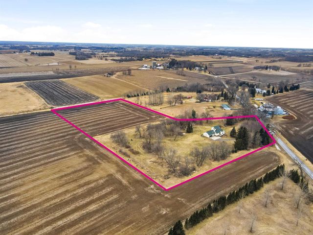 530 CLAIRVILLE ROAD, Oshkosh, WI 54904