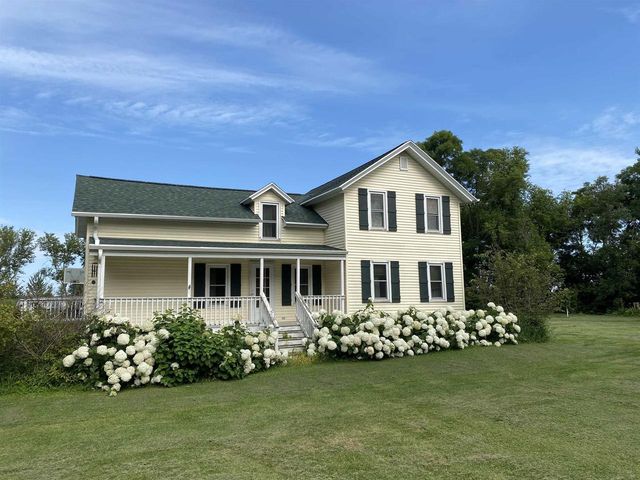 530 CLAIRVILLE ROAD, Oshkosh, WI 54904