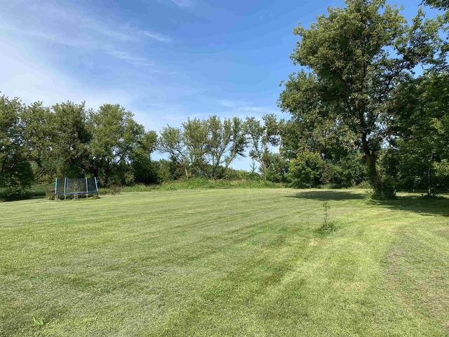 530 CLAIRVILLE ROAD, Oshkosh, WI 54904