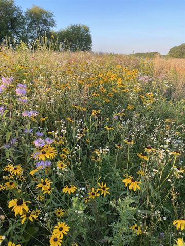 530 CLAIRVILLE ROAD, Oshkosh, WI 54904