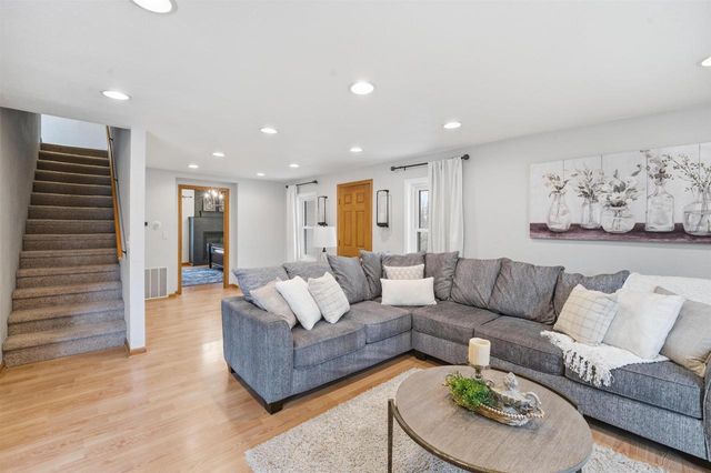 530 CLAIRVILLE ROAD, Oshkosh, WI 54904