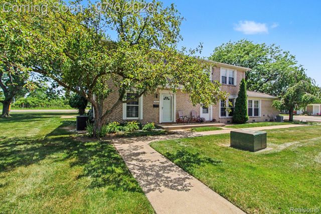 28427 Longmeadow Lane, Brownstown Charter Township, MI 48183
