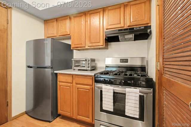28427 Longmeadow Lane, Brownstown Charter Township, MI 48183