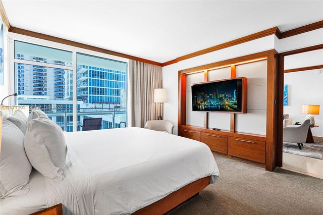 6801 S Collins Ave 611, Miami Beach, FL 33141