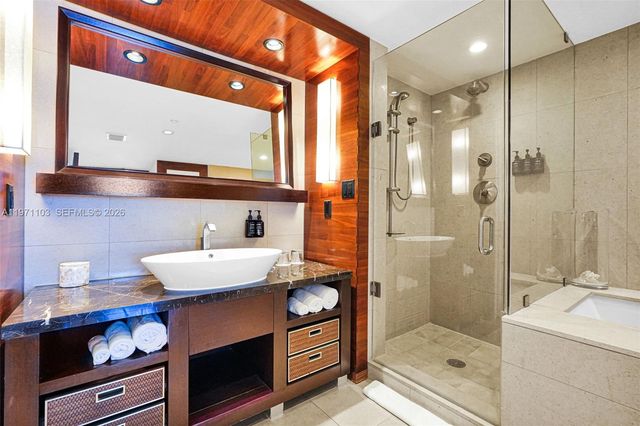 6801 S Collins Ave 611, Miami Beach, FL 33141