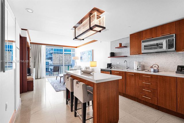 6801 S Collins Ave 611, Miami Beach, FL 33141