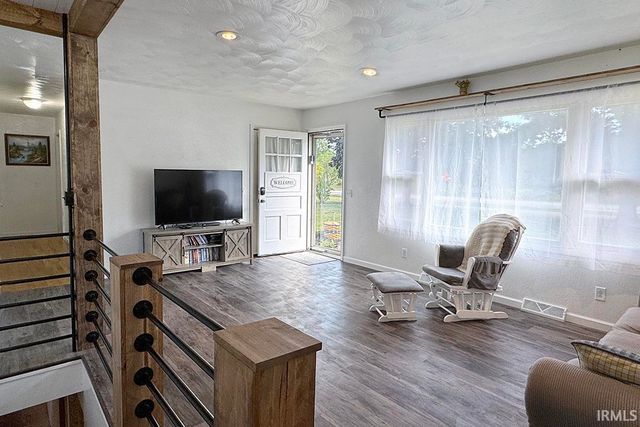 11679 State Road 120, Middlebury, IN 46540