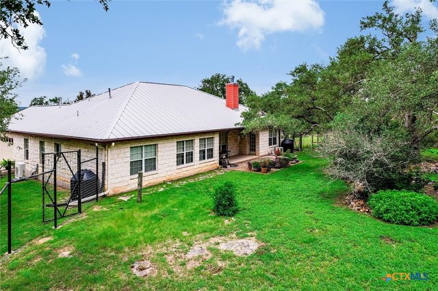209 Cascade Trail, San Marcos, TX 78666