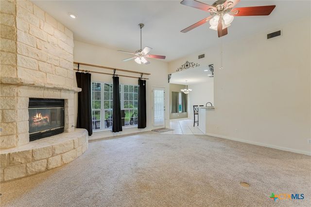 209 Cascade Trail, San Marcos, TX 78666