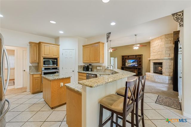 209 Cascade Trail, San Marcos, TX 78666