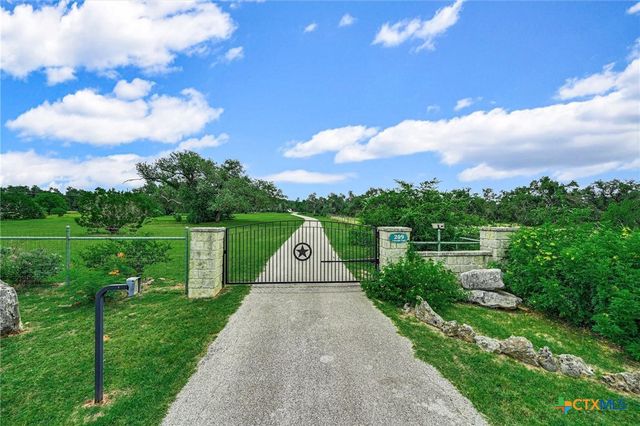 209 Cascade Trail, San Marcos, TX 78666