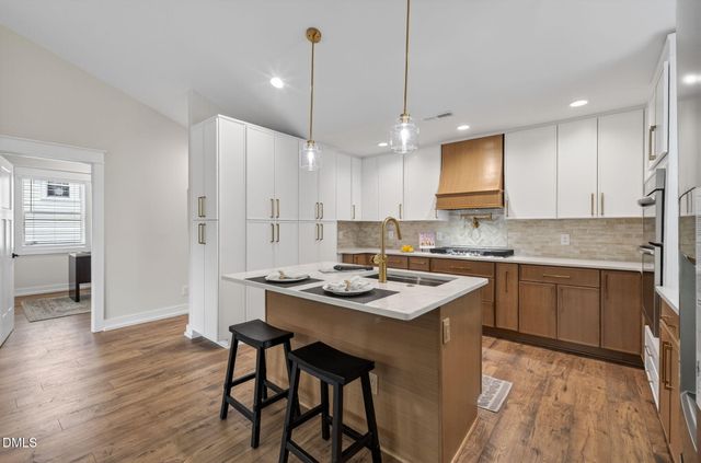 1704 Bickett Boulevard, Raleigh, NC 27608