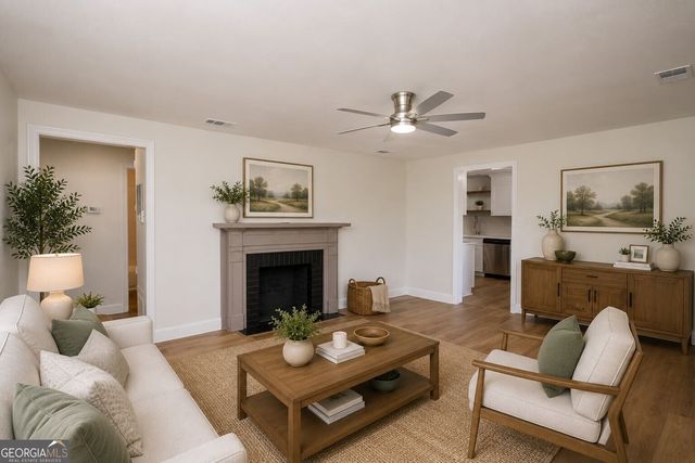 302 Phillips Avenue, Port Wentworth, GA 31407