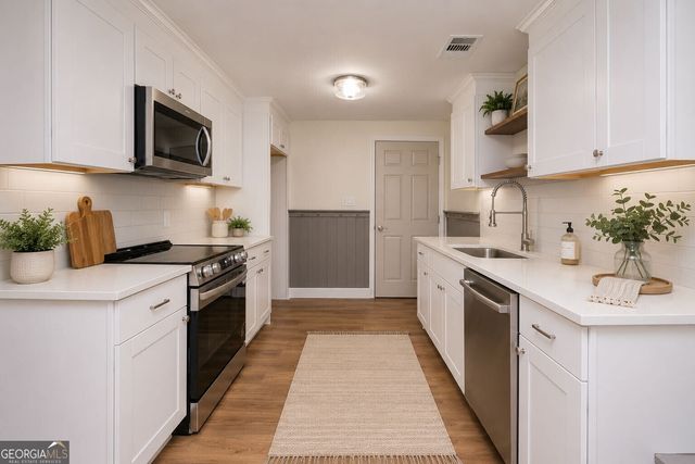 302 Phillips Avenue, Port Wentworth, GA 31407