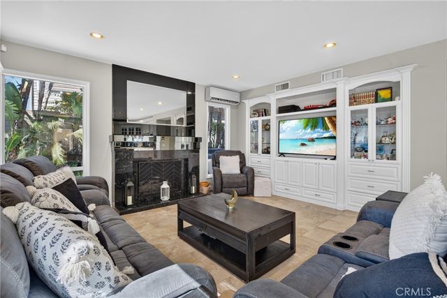 4025 E Regency, Orange, CA 92867