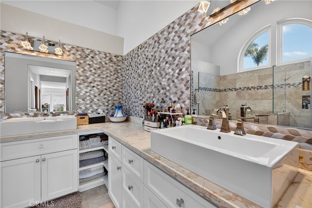 4025 E Regency, Orange, CA 92867