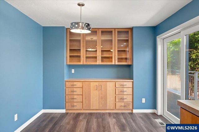 275 Culver Ln S, Salem, OR 97302