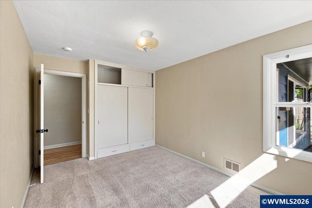 275 Culver Ln S, Salem, OR 97302