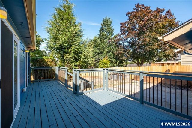 275 Culver Ln S, Salem, OR 97302