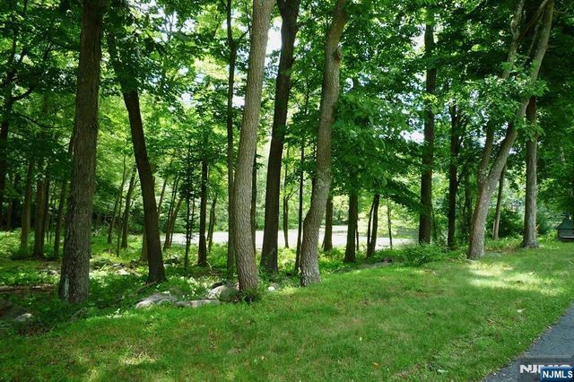46-48 Oak Road, Boonton Township, NJ 07005