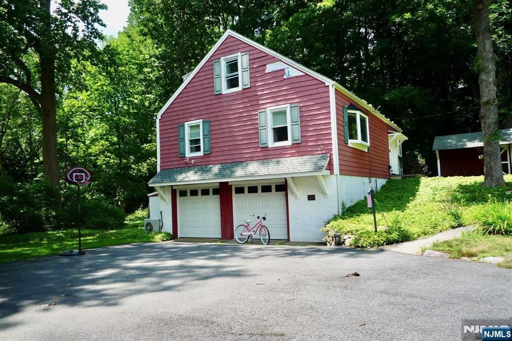 46-48 Oak Road, Boonton Township, NJ 07005