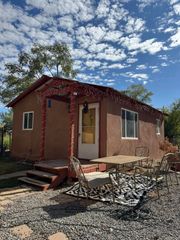 2318 TRAMMELL Court SW, Albuquerque, NM 87105