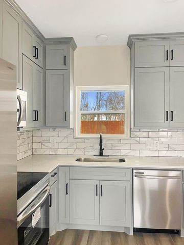 404 S San Marcos Street, Whitney, TX 76692