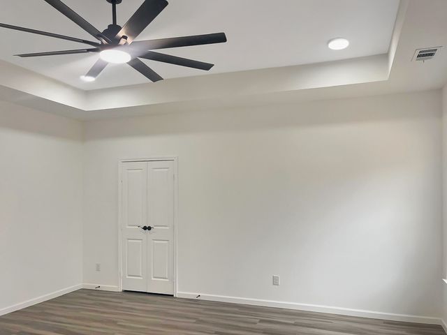 404 S San Marcos Street, Whitney, TX 76692