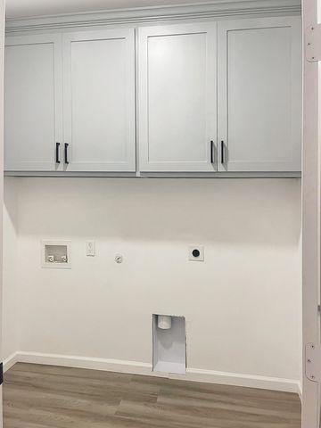 404 S San Marcos Street, Whitney, TX 76692