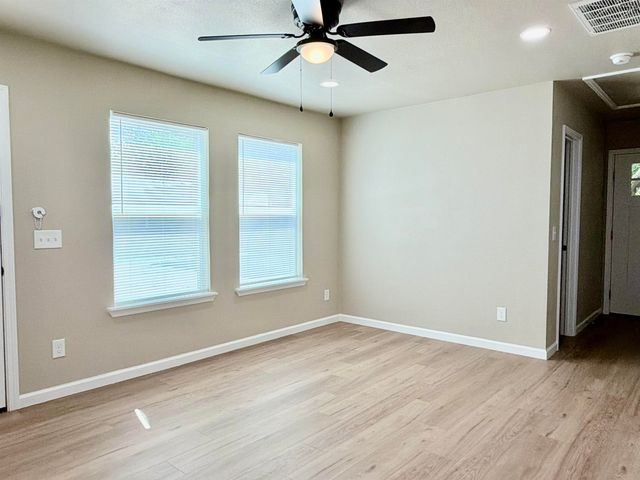 20 SARA SUE LANE, Wichita Falls, TX 76302
