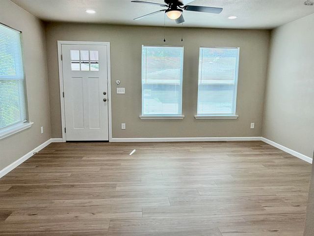 20 SARA SUE LANE, Wichita Falls, TX 76302
