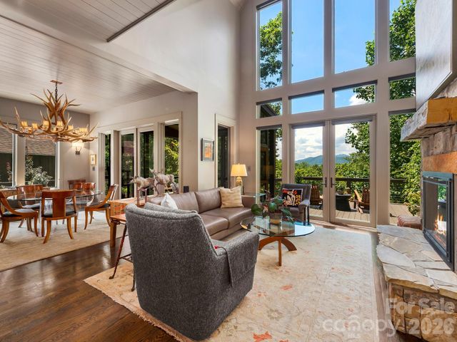 174 Dancing Wind Lane, Marshall, NC 28753