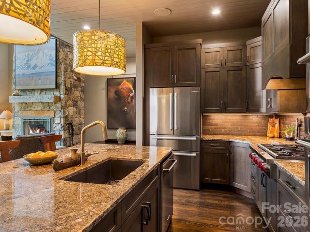 174 Dancing Wind Lane, Marshall, NC 28753