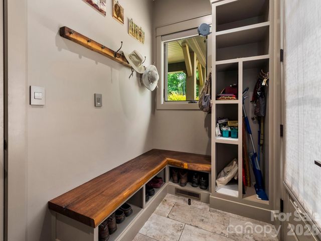 174 Dancing Wind Lane, Marshall, NC 28753