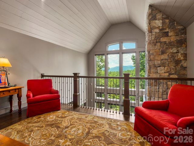 174 Dancing Wind Lane, Marshall, NC 28753